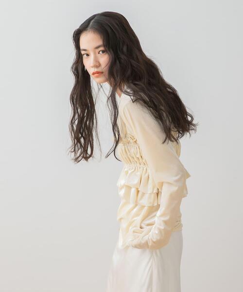 SENSE OF PLACE by URBAN RESEARCH（センスオブプレイスバイアーバンリサーチ）の「『洗濯可』フリルビスチェセットベロアトップ（Tシャツ/カットソー・レディース・アイボリー/ブラック/ブラウン・ONE）」の9枚目の写真