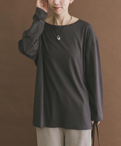 ITEMS URBANRESEARCH(アイテムズ アーバンリサーチ)の「シルケットボートネックロンTシャツ(Tシャツ/カットソー・レディース・アイボリー/ブラック/チャコールグレー・FREE)」の18枚目の写真