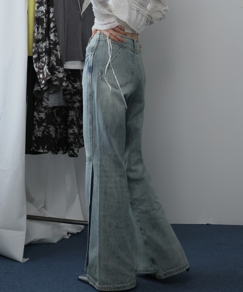 Ulysses（ユリシス）の「スリットデザインフレアデニムパンツ（デニムパンツ・レディース・ブルー・M/L）」の8枚目の写真