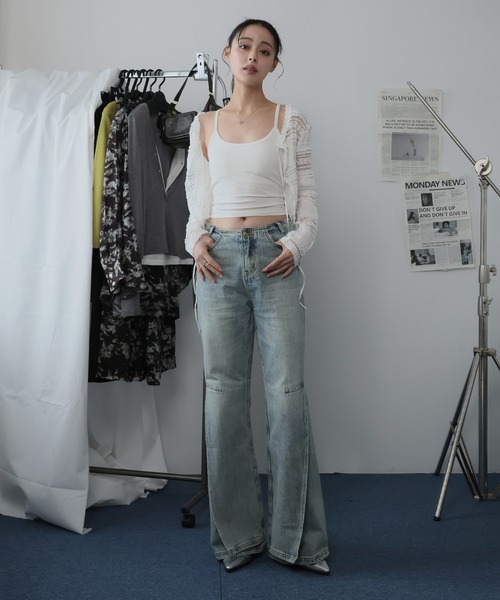 Ulysses（ユリシス）の「スリットデザインフレアデニムパンツ（デニムパンツ・レディース・ブルー・M/L）」の18枚目の写真