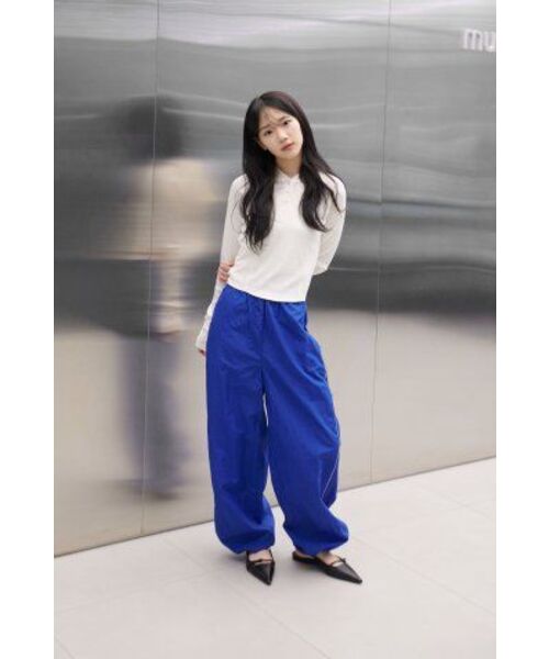 MUSINSA STANDARD WOMAN（ムシンサスタンダードウーマン）の「ウィメンズリブスリムフード付き長袖Tシャツ[アイボリー]（パーカー・レディース・その他・LARGE/MEDIUM/SMALL/X-SMALL/X-LARGE）」の4枚目の写真