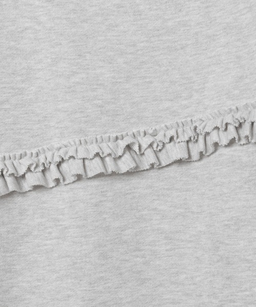 LEPSIM(レプシィム)の「フリル裏毛チュニック 639456(チュニック・レディース・ブラック/アイボリー/トップグレー・FREE)」の9枚目の写真