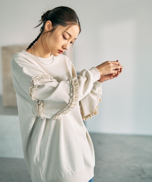 LEPSIM(レプシィム)の「フリル裏毛チュニック 639456(チュニック・レディース・ブラック/アイボリー/トップグレー・FREE)」の16枚目の写真