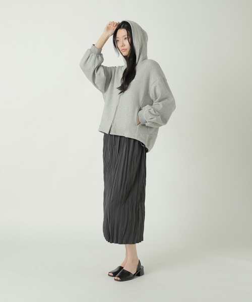 ZUCCa（ズッカ）の「INITIAL SWEATSHIRT / フーディー（パーカー・レディース・ライトグレー/ネイビー・M size）」の6枚目の写真