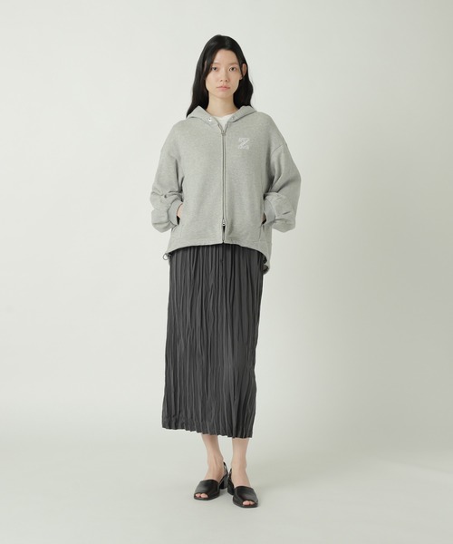 ZUCCa（ズッカ）の「INITIAL SWEATSHIRT / フーディー（パーカー・レディース・ライトグレー/ネイビー・M size）」の5枚目の写真