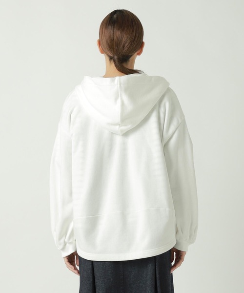 ZUCCa（ズッカ）の「INITIAL SWEATSHIRT / フーディー（パーカー・レディース・ライトグレー/ネイビー・M size）」の11枚目の写真