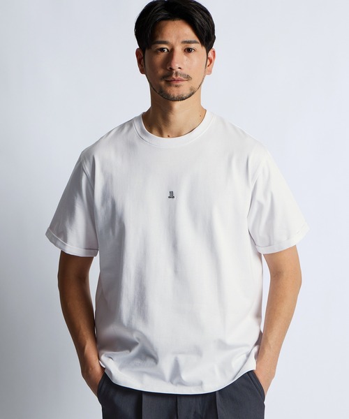 LANVIN en Bleu(ランバンオンブルー)の「シルキータッチ ロールアップスリーブ クルーネック Tシャツ(Tシャツ/カットソー・メンズ・チャコールグレー/ブラック/ホワイト・46/48/50/52)」の1枚目の写真