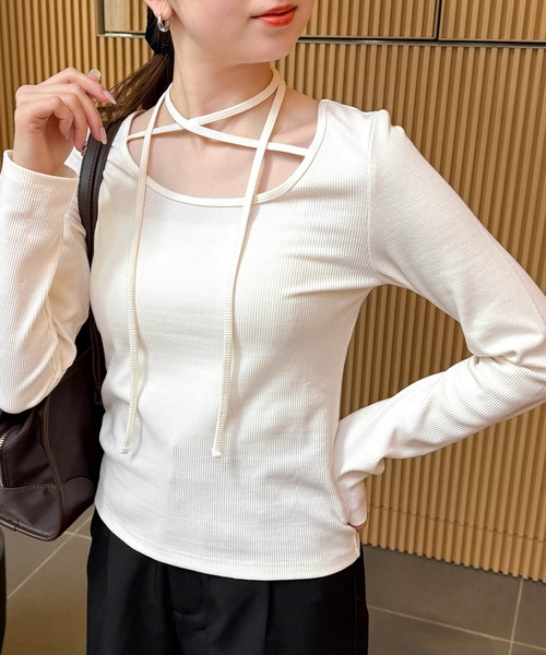 tiptop（ティップトップ）の「テレコチョーカーロンT（Tシャツ/カットソー・レディース・ブラック系その他/オフホワイト/ブラック/ホワイト系その他・FREE）」の2枚目の写真