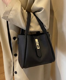 2WAYスクエアミニショルダーバッグ/ポーチ付き