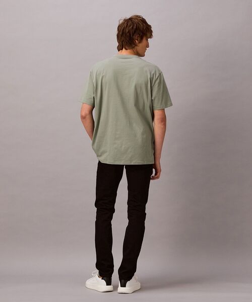 Calvin Klein(カルバン・クライン)の「スリムテーパードクラシックブラックジーンズ(デニムパンツ・メンズ・ブラック・30/28/34/32)」の3枚目の写真