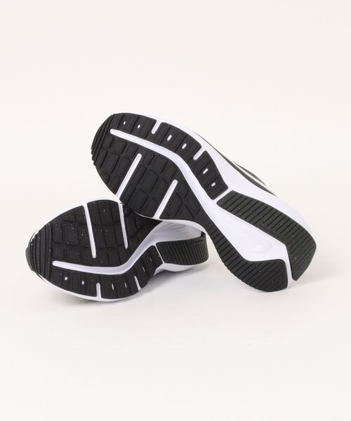 NIKE(ナイキ)の「NIKE ナイキ W DOWNSHIFTER 14 レディーススニーカー(ウィメンズダウンシフター14) IB1899-002 ブラック/ホワイト/アンスラサイト/ウルフグレー(スニーカー・レディース・ブラック×ホワイト・24.5cm/25.0cm/25.5cm/23.0cm/23.5cm/24.0cm/22.5cm)」の2枚目の写真