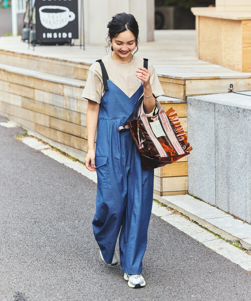 FREAK'S STORE(フリークスストア)の「THOUSAND MILE × FREAK'S STORE/サウザンドマイル 別注 UVカット デニムライクワイド サロペット(サロペット/オーバーオール・レディース・ネイビー・フリ-)」の5枚目の写真