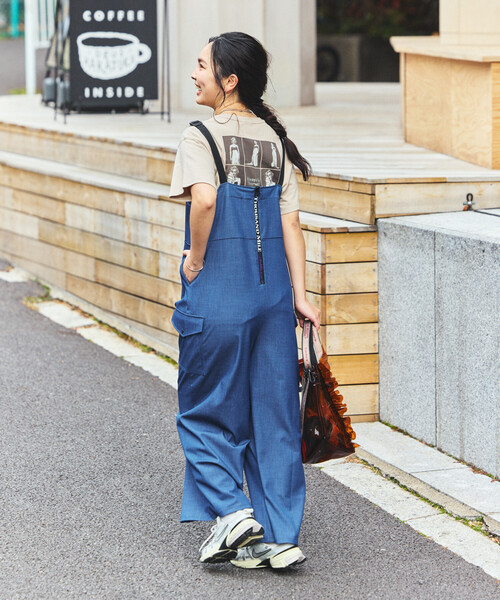 FREAK'S STORE(フリークスストア)の「THOUSAND MILE × FREAK'S STORE/サウザンドマイル 別注 UVカット デニムライクワイド サロペット(サロペット/オーバーオール・レディース・ネイビー・フリ-)」の10枚目の写真