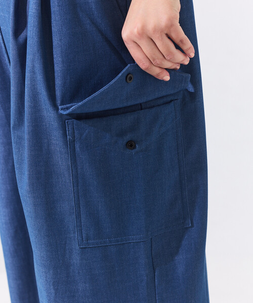 FREAK'S STORE(フリークスストア)の「THOUSAND MILE × FREAK'S STORE/サウザンドマイル 別注 UVカット デニムライクワイド サロペット(サロペット/オーバーオール・レディース・ネイビー・フリ-)」の17枚目の写真