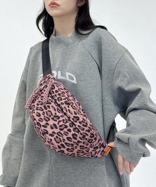 Beststore(ベストストア)の「「手ぶらで身軽に」大容量レオパード柄ボディバッグ ウエストポーチ 男女兼用(ボディバッグ/ウエストポーチ・レディース・アイボリー系/ピンク系/オレンジ系/ローズ系・FREE)」の10枚目の写真