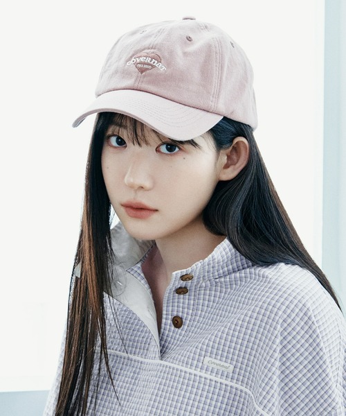 COVERNAT（カバーナット）の「WOMEN CLOVER HEART HEART COOPER LOGO BASIC STANDARD FIT BALL CAP（キャップ・レディース・ネイビー/ピンク/ホワイト/ブラック・FREE）」の4枚目の写真