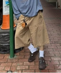 Vini（ヴィニ）の「コットンキャンバス ギミックワイドハーフパンツ（デニムパンツ）」