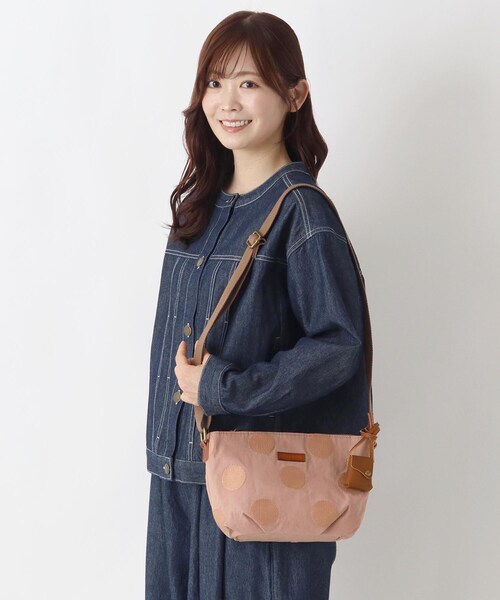 one'sterrace(ワンズテラス)の「toleur トーラ Cナイロンドット刺繍ショルダー(ショルダーバッグ・レディース・ライトグレー系8/ピンク系9/イエロー系8/グレー系4・99)」の22枚目の写真