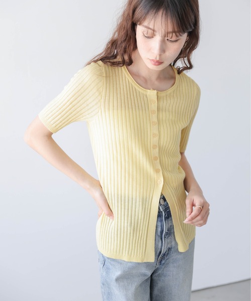AMELY（エミリー）の「スリットリブニットカーディガン/冷房対策/UV対策（カーディガン/ボレロ・レディース・ブラック/グレー/レッド/ライトグレー/ピンク/ホワイト/モカ/イエロー/ブラック系その他/ホワイト系その他/ライトグレー系/レッド系その他/グレー系その他/ブラウン系その他/イエロー系その他/ピンク系その他・フリー）」の12枚目の写真