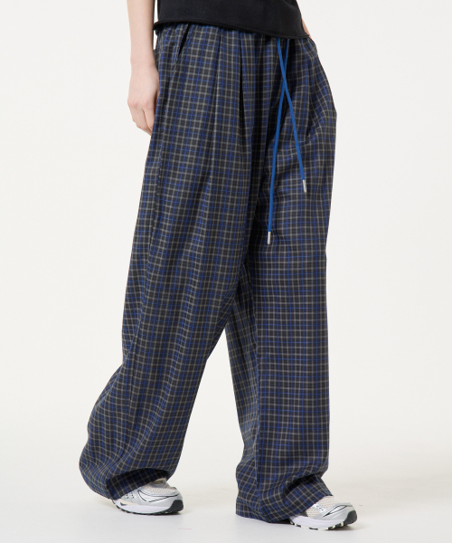 UNKNOWN PLANET(アンノウンプラネット)の「チェックバンディングスラックスパンツブルー(その他パンツ・レディース・その他・1/2)」の10枚目の写真