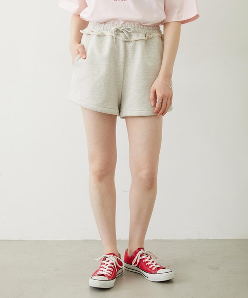 MILKFED.（ミルクフェド）の「RAW EDGE WAIST SWEAT SHORTS（スウェットパンツ・レディース・チャコール/アッシュ/ライトブルー・ONE SIZE）」の11枚目の写真