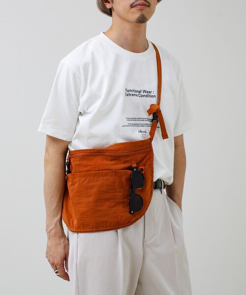 UNIVERSAL OVERALL(ユニバーサルオーバーオール)の「【UNIVERSAL OVERALL】Ripstop Apron Bag(ショルダーバッグ・メンズ・アイボリー/ブラック/オレンジ/ベージュ/グレー・FREE)」の13枚目の写真