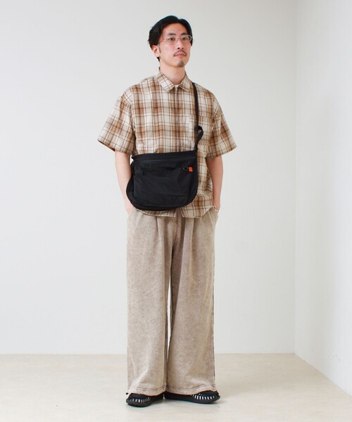UNIVERSAL OVERALL(ユニバーサルオーバーオール)の「【UNIVERSAL OVERALL】Ripstop Apron Bag(ショルダーバッグ・メンズ・アイボリー/ブラック/オレンジ/ベージュ/グレー・FREE)」の14枚目の写真