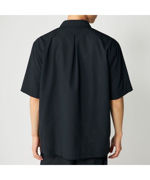 Ocean Pacific(オーシャンパシフィック)の「Ocean Pacific オーシャンパシフィック DotAir ドットエア 撥水 軽量 シャツ 半袖シャツ Tシャツ(Tシャツ/カットソー・メンズ・ブラック/ベージュ・LL/L/M)」の4枚目の写真