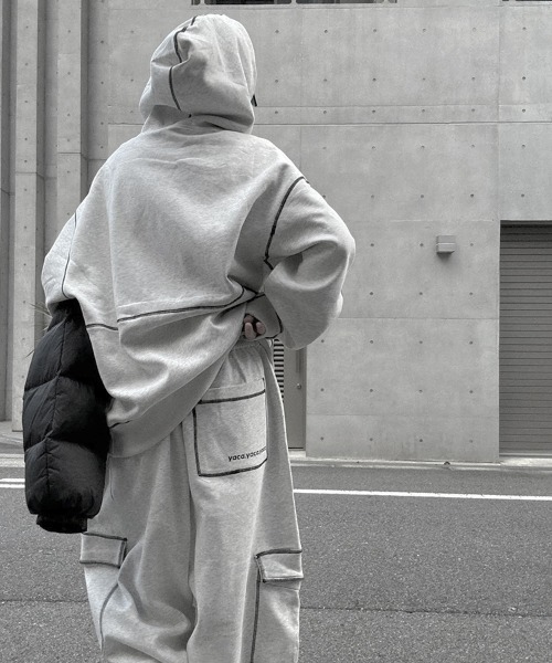 YACA（ヤーカ）の「Out Stitch Sweat Hoodie/アウトステッチスウェットフーディー【unisex item】（パーカー・レディース・アッシュグレー/ブラック・FREE）」の10枚目の写真