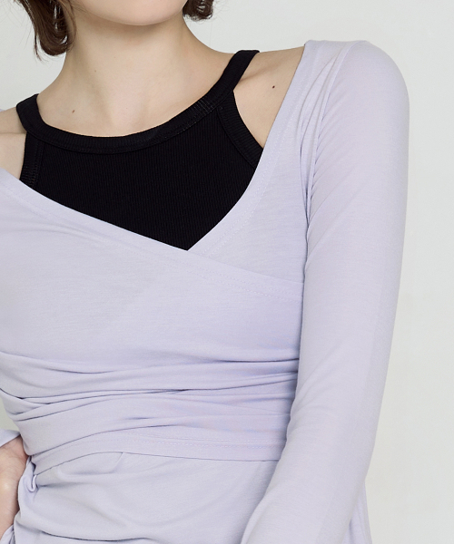 DEVIWEAR(デヴィウェア)の「アンバランス ラップ ロングスリーブ DEVI-T0141-ラベンダー(Tシャツ/カットソー・レディース・ラベンダー・SMALL/MEDIUM)」の4枚目の写真