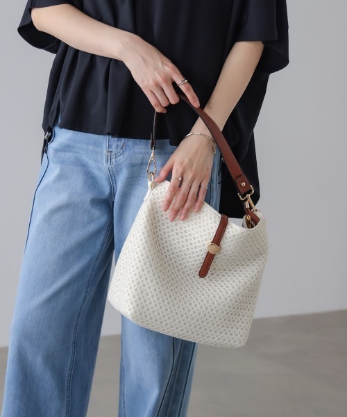 Bou Jeloud（ブージュルード）の「ドットメッシュショルダー（ショルダーバッグ・レディース・ブラック/オフホワイト・ONESIZE）」の3枚目の写真