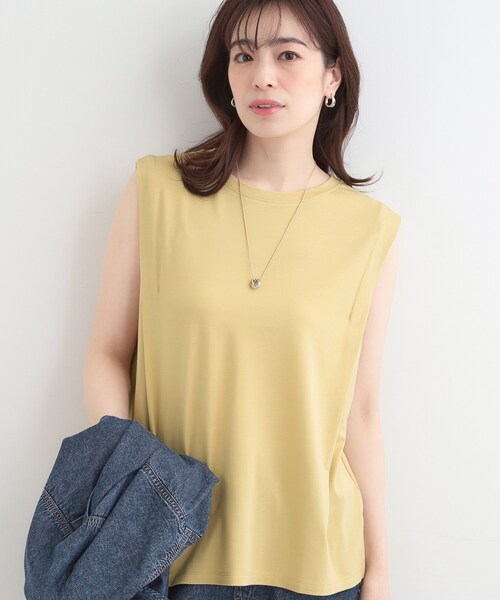 SHOO・LA・RUE(シューラルー)の「【UVカット/接触冷感】とろみタックノースリーブトップス(Tシャツ/カットソー・レディース・ホワイト/ライトイエロー系/ブラック/サックスブルー・01/02/03/04)」の4枚目の写真