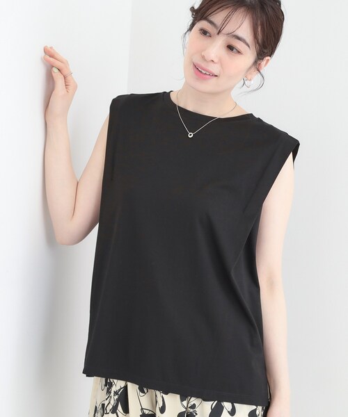 SHOO・LA・RUE(シューラルー)の「【UVカット/接触冷感】とろみタックノースリーブトップス(Tシャツ/カットソー・レディース・ホワイト/ライトイエロー系/ブラック/サックスブルー・01/02/03/04)」の2枚目の写真
