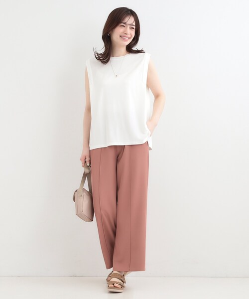 SHOO・LA・RUE(シューラルー)の「【UVカット/接触冷感】とろみタックノースリーブトップス(Tシャツ/カットソー・レディース・ホワイト/ライトイエロー系/ブラック/サックスブルー・01/02/03/04)」の7枚目の写真