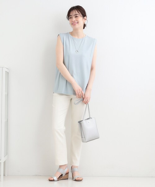 SHOO・LA・RUE(シューラルー)の「【UVカット/接触冷感】とろみタックノースリーブトップス(Tシャツ/カットソー・レディース・ホワイト/ライトイエロー系/ブラック/サックスブルー・01/02/03/04)」の19枚目の写真