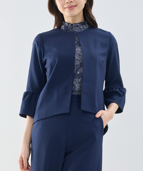 NARACAMICIE（ナラカミーチェ）の「【NARACAMICIE】【セットアップ対応】袖フリルノーカラージャケット（ノーカラージャケット・レディース・ブラウン系/ネイビー/ブラウン・M/XL）」の3枚目の写真