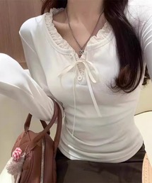 ULEULA（ウルア）の「スリムフィットレイヤード風リボントップス（Tシャツ/カットソー）」