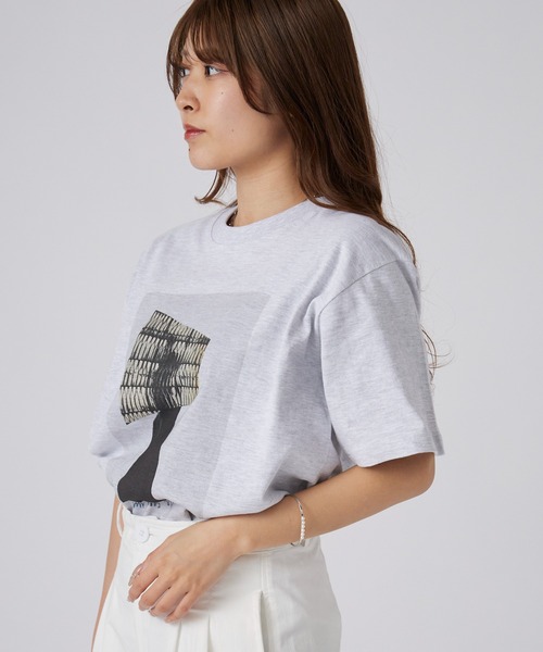 POET MEETS DUBWISE(ポエットミーツダブワイズ)の「POET MEETS DUBWISE/ポエットミーツダブワイズ KJLW COLLAGE 02 T-shirt フォトTシャツ プリントTシャツ 2026年春夏(Tシャツ/カットソー・メンズ・ブラック/グレー・M/L/XL)」の16枚目の写真