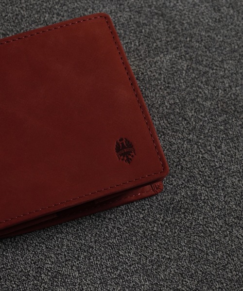FUNALIVE（ファンアライブ）の「Bianchi ヌバック革ラウンドファスナー二つ折り財布（財布・メンズ・ワインレッド・フリー）」の2枚目の写真