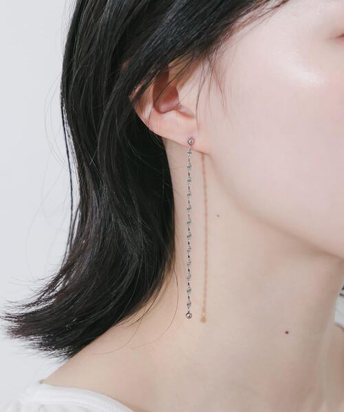 SMELLY(スメリー)の「ステンレス2WAYペタルチェーンピアス(ピアス(両耳用)・レディース・シルバー・-)」の1枚目の写真