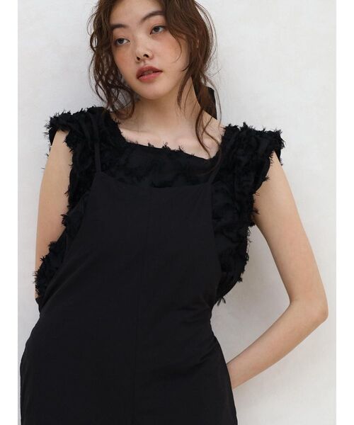 FIKA.(フィーカ)の「Back ribbon fringe blouse(シャツ/ブラウス・レディース・ブラック/オフホワイト・MEDIUM)」の5枚目の写真