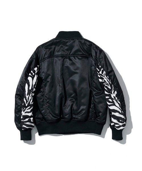ACANTHUS(アカンサス)の「mj11564-LIMONTAOversize MA-1 ブルゾン(JK2604)(MA-1・メンズ・ブラック/オリーブ・XL/L/M/S)」の17枚目の写真