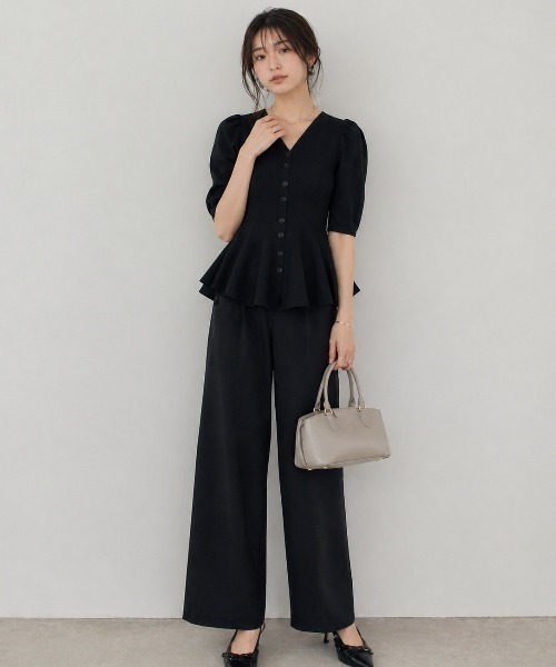 Lateru(ラテル)の「ペプラムハーフスリーブニット 美ラインワイドパンツ 2 点セットアップ レディース(セットアップ・レディース・ブラック/グレー/アイボリー・FREE)」の9枚目の写真