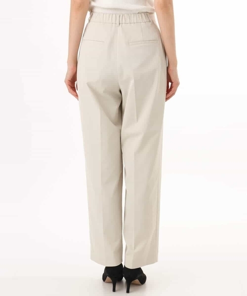 MK MICHEL KLEIN（エムケーミッシェルクラン）の「[接触冷感/洗える]バレル風シルエットストレッチパンツ（スラックス・レディース・カーキブラウン/ベージュ・38）」の18枚目の写真
