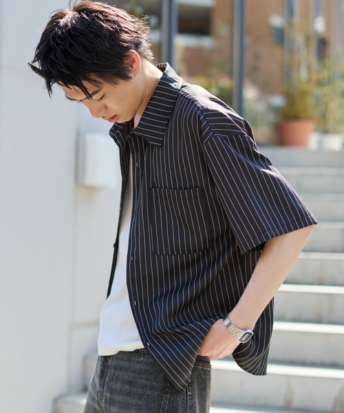 WEGO(ウィゴー)の「WEGO/クロップドSSピンストライプシャツ(シャツ/ブラウス・メンズ・ブラック系その他4/ブルー系その他4・LARGE/MEDIUM)」の17枚目の写真