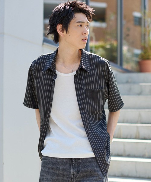 WEGO(ウィゴー)の「WEGO/クロップドSSピンストライプシャツ(シャツ/ブラウス・メンズ・ブラック系その他4/ブルー系その他4・LARGE/MEDIUM)」の18枚目の写真