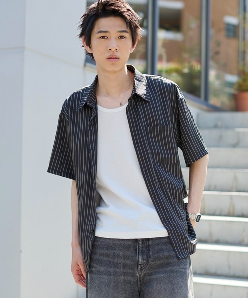 WEGO(ウィゴー)の「WEGO/クロップドSSピンストライプシャツ(シャツ/ブラウス・メンズ・ブラック系その他4/ブルー系その他4・LARGE/MEDIUM)」の19枚目の写真