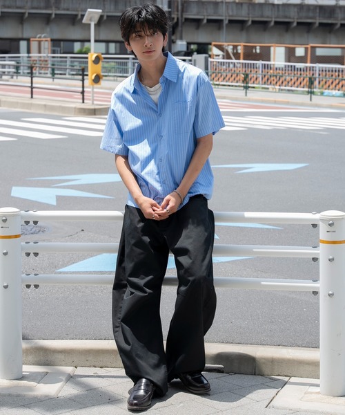WEGO(ウィゴー)の「WEGO/クロップドSSピンストライプシャツ(シャツ/ブラウス・メンズ・ブラック系その他4/ブルー系その他4・LARGE/MEDIUM)」の22枚目の写真