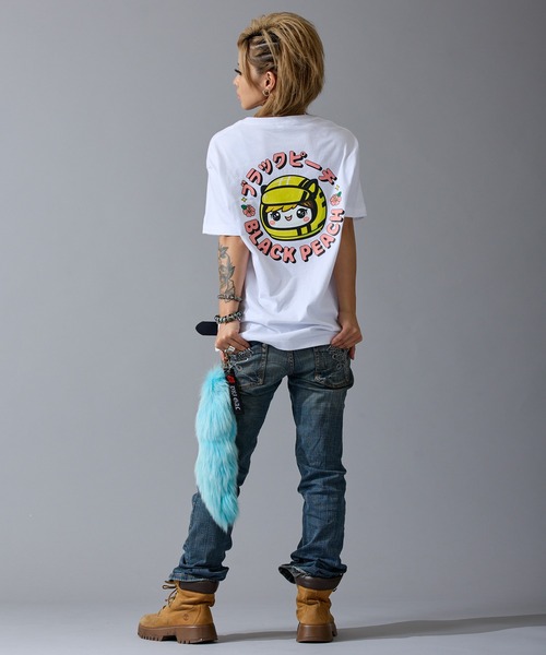 BLACK PEACH(ブラックピーチ)の「【BLACK PEACH】プリント 半袖Tシャツ(Tシャツ/カットソー・レディース・ブラック/ホワイト・SMALL/X-LARGE/LARGE/MEDIUM)」の8枚目の写真
