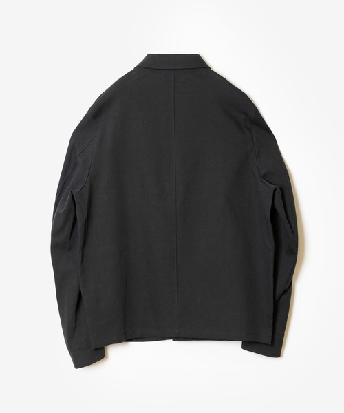 ATTACHMENT（アタッチメント）の「CO/TEN パウダリーダブルクロス パッチポケット ショートジャケット / CO/TEN POWDERY DOUBLE CROTH PATCH POCKET SHORT JACKET（ブルゾン・メンズ・ブラック/ダークブラウン/ライトカーキ・2/4/3/1）」の4枚目の写真